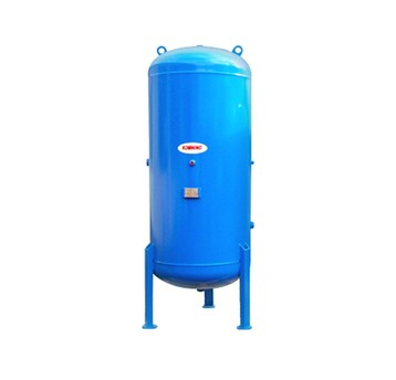 Pionowy zbiornik sprężonego powietrza 900 litrów, ciśnienie 11 bar — KOMNINO KP-900-11/0,8